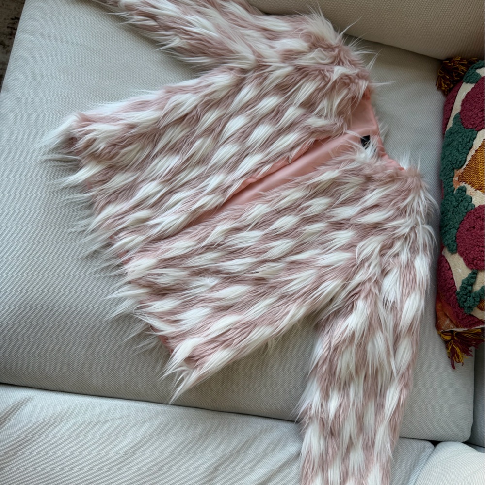 Pink and White Faux Fur Vest - Picture 2 of 6